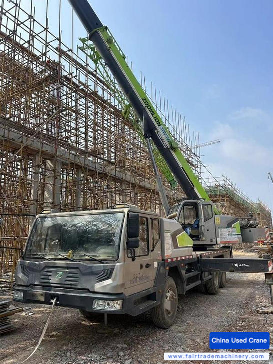 Buy Zoomlion ZTC201V551 Used Crane Buy Zoomlion ZTC201V551 Used Crane